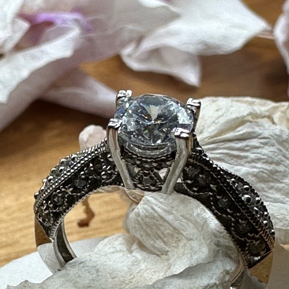 Sterling silver ring - Picture 8 of 11